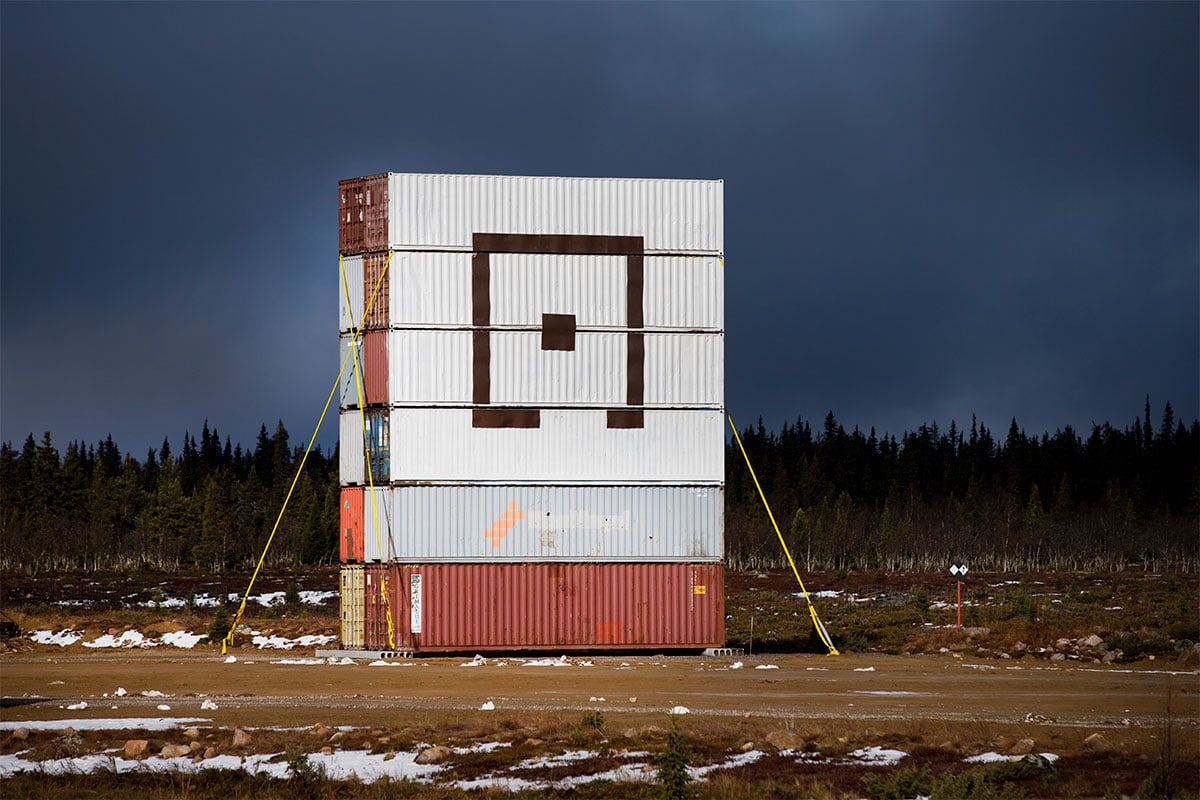 Static standard target built of sea containers